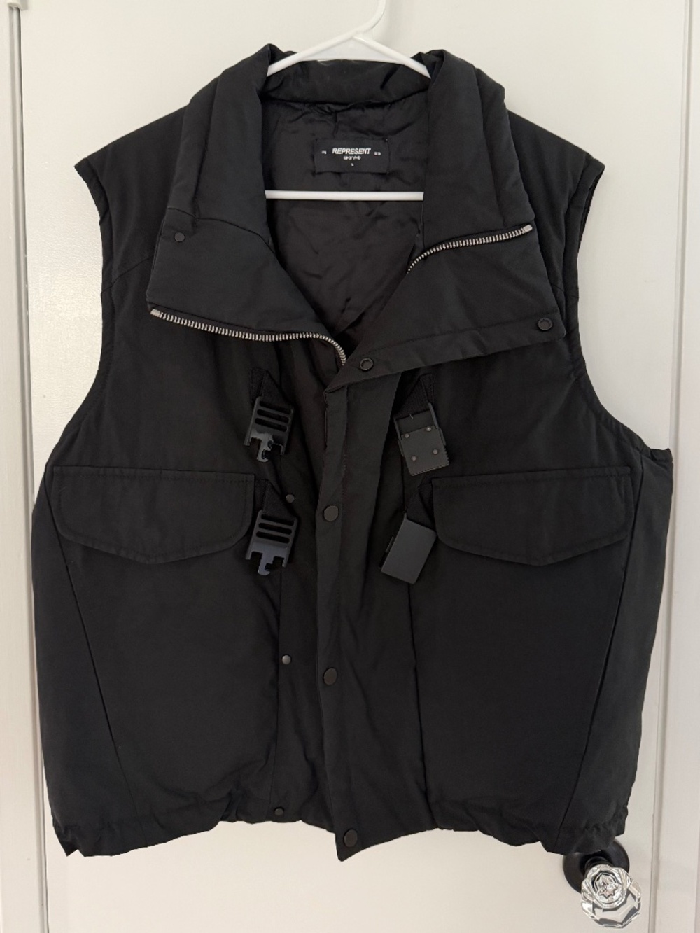 REPRESENT Men’s Utility Puffer Vest